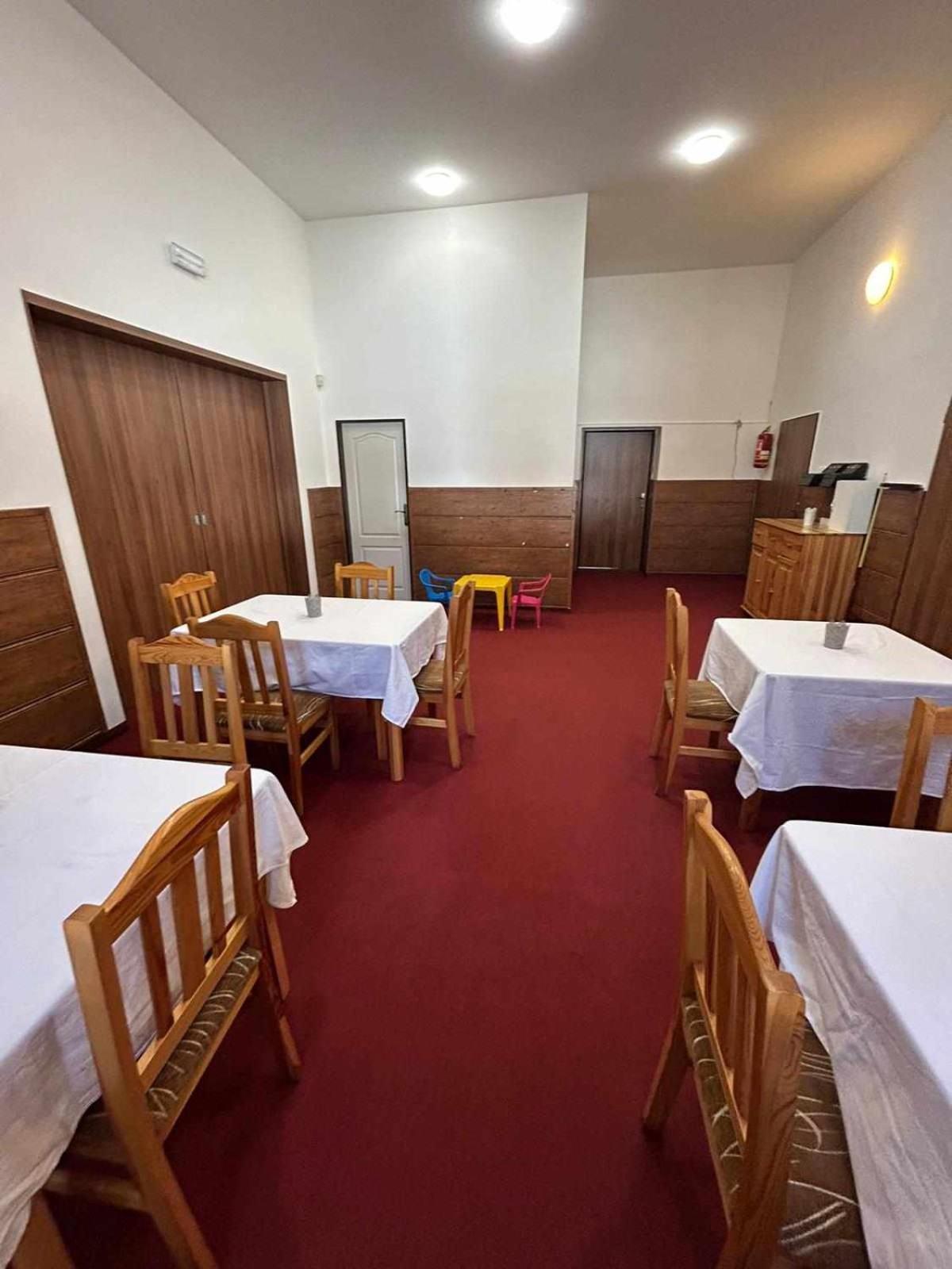 Penzion A Restaurace Na Salasi Hutisko Exterior foto