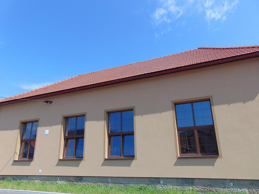 Penzion A Restaurace Na Salasi Hutisko Exterior foto